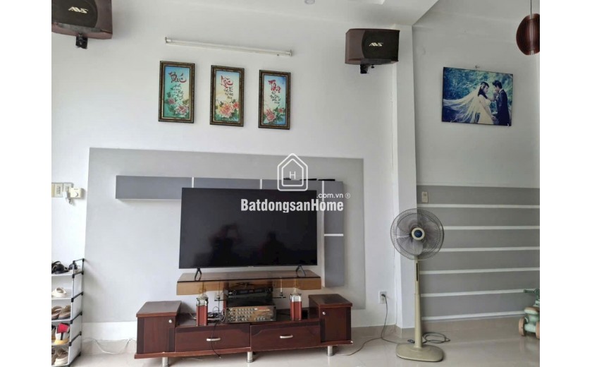 Nhà mặt tiền đường Triệu Quang Phục (Vĩnh Hoà cũ) - phường Bắc Nha Trang